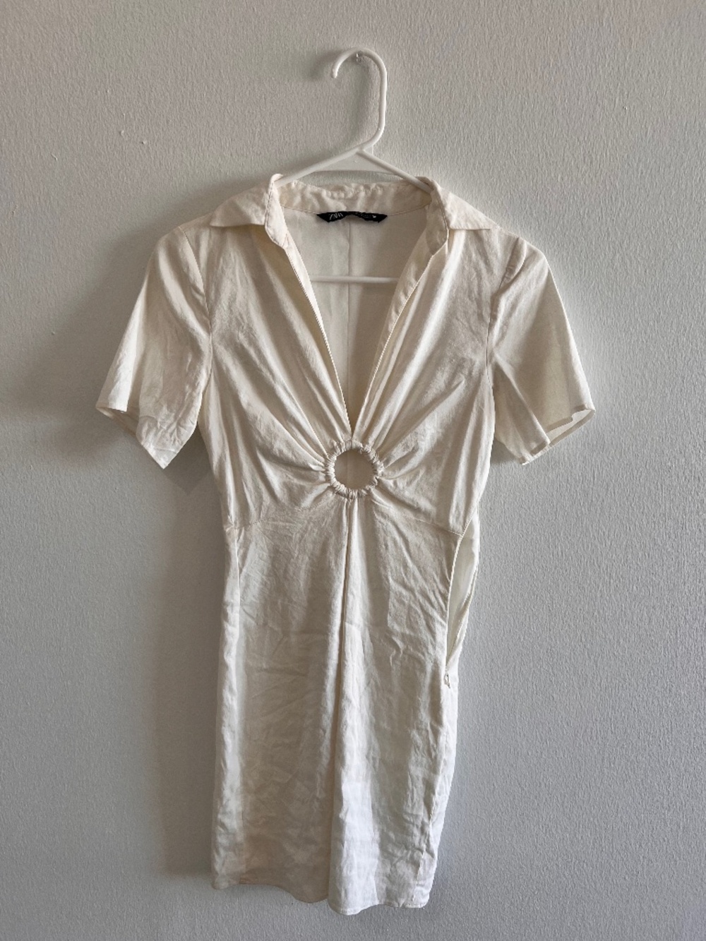 Zara Ivory Short Sleeve Cutout Ring Detail Mini Dress